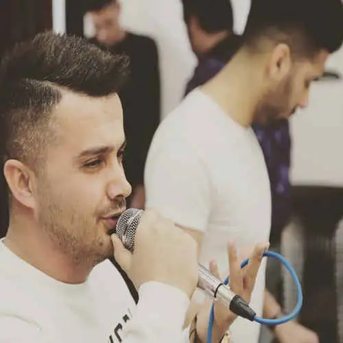 عالی آشوب